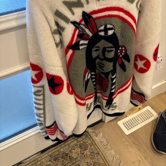 Powder Mountain Fleece - Picture 3 of 6